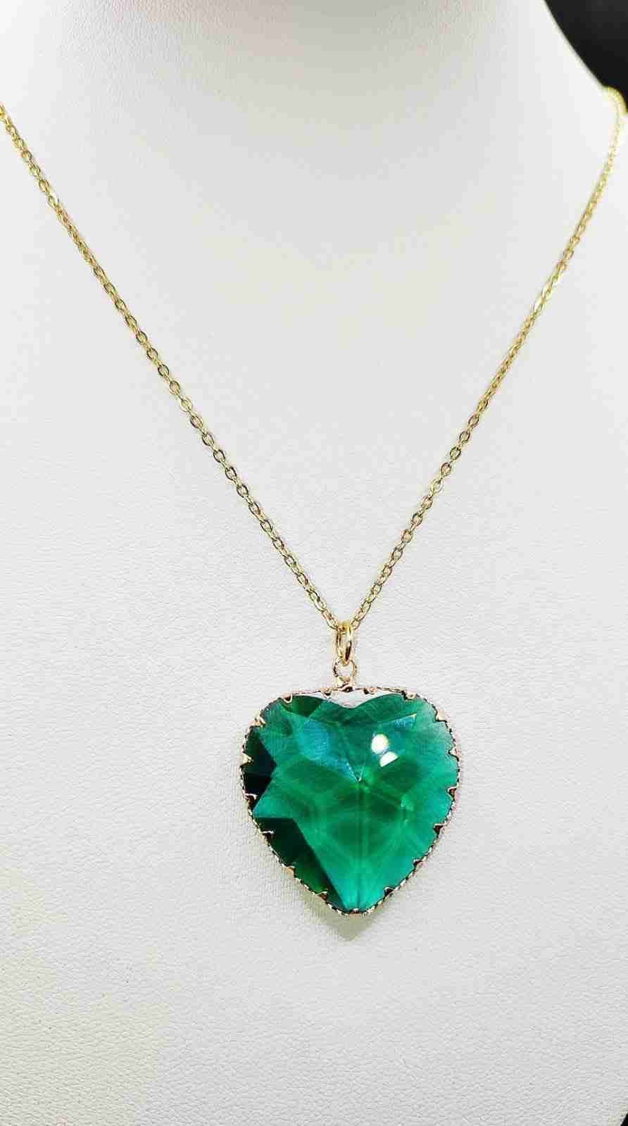 GREEN HEART NECKLACE.